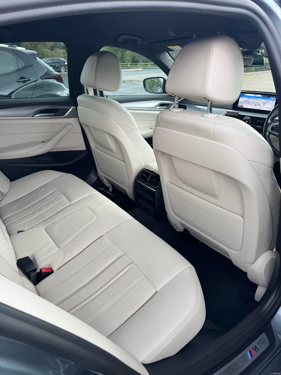 BMW 520D M-Sport MHEV - Image 5