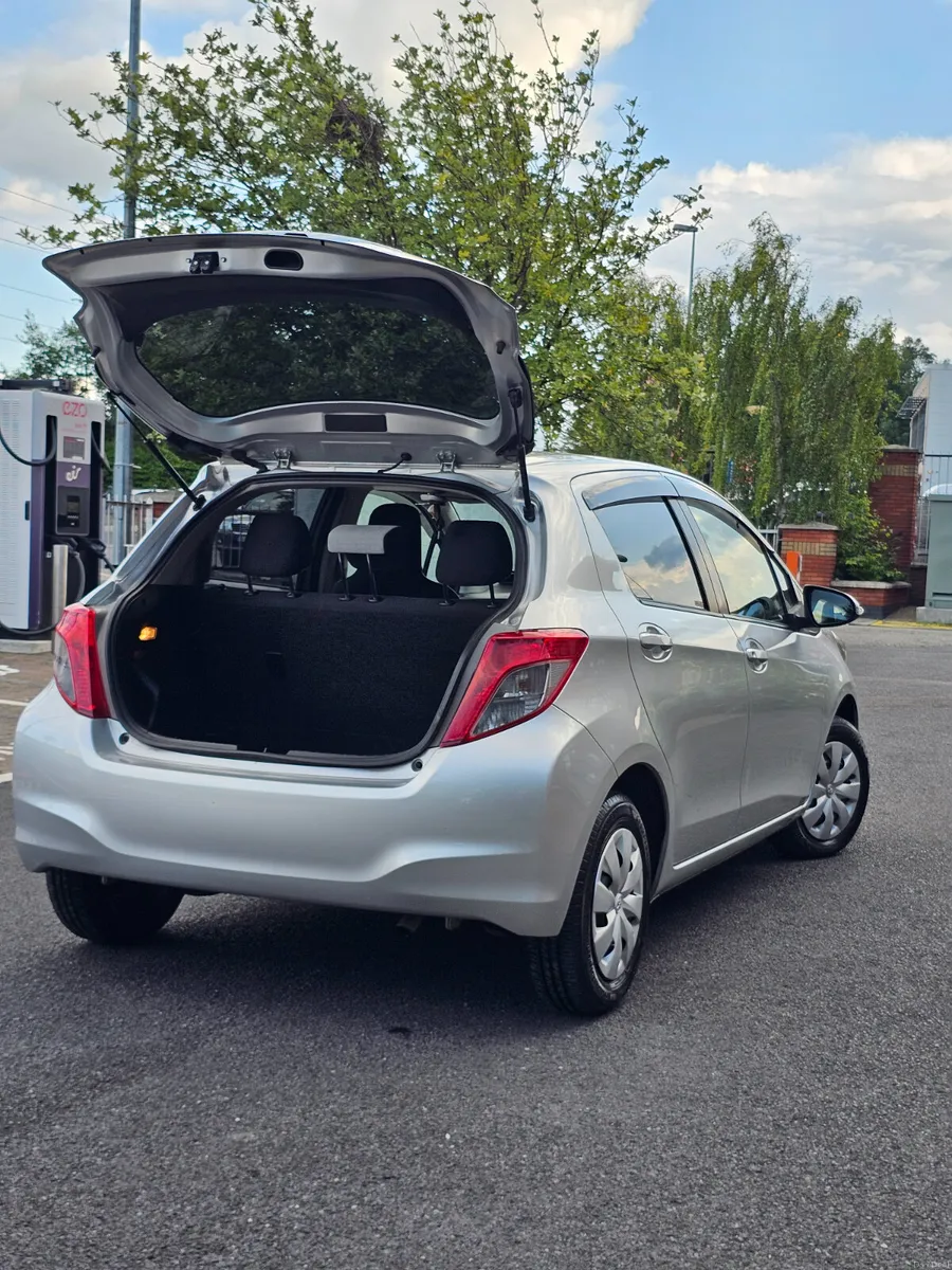 Toyota Vitz 2014 Automatic - Image 3