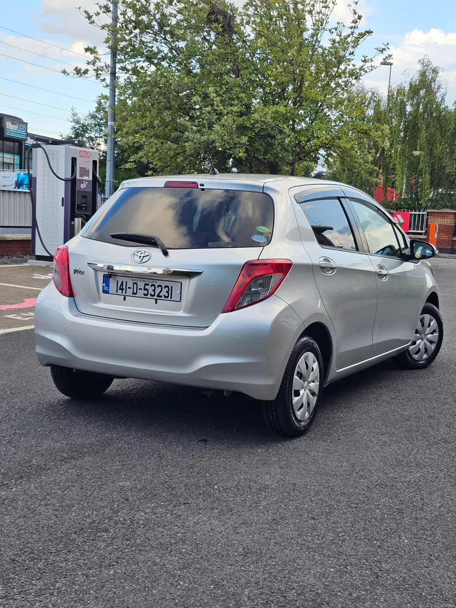 Toyota Vitz 2014 Automatic - Image 2
