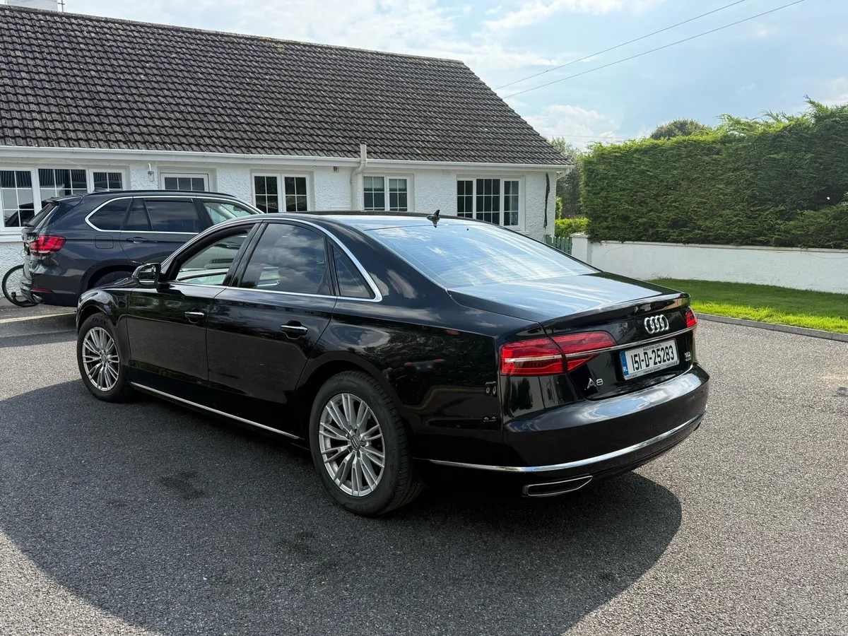 Audi A8 black V6 - Image 5