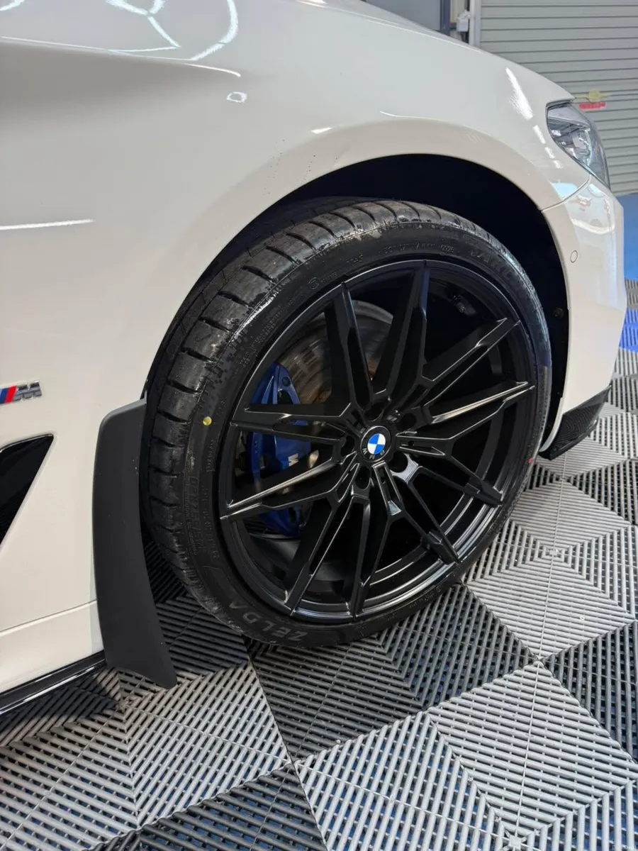 BMW 5-Series 2019 530E Msport - Image 4