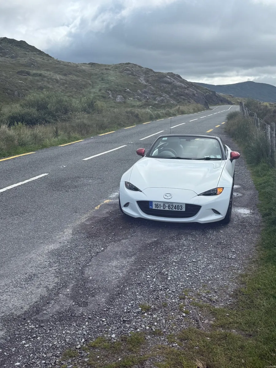 2016 Mazda MX-5 1.5 Icon Special Edition - Image 2