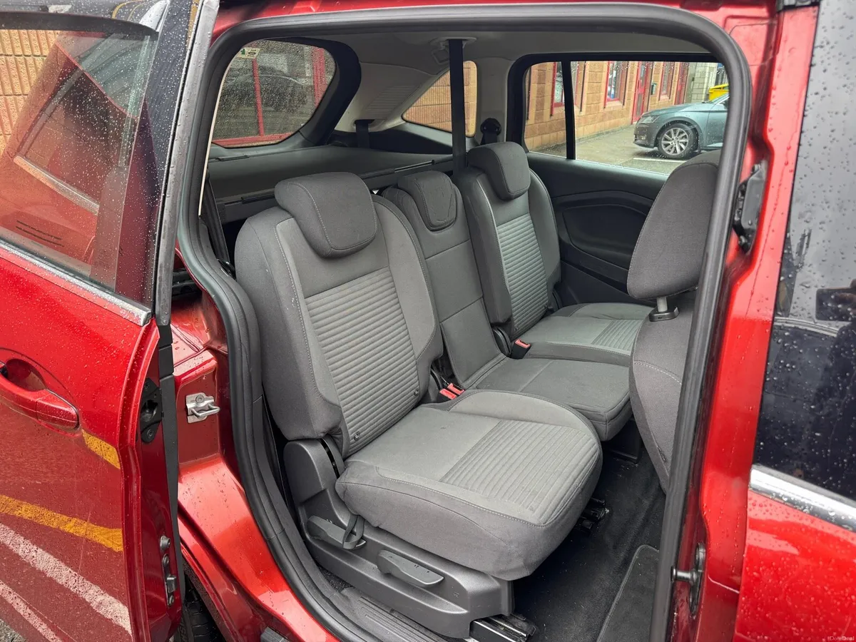 FORD GRAND C-MAX TITANIUM 2.0d AUTOMATIC - Image 6