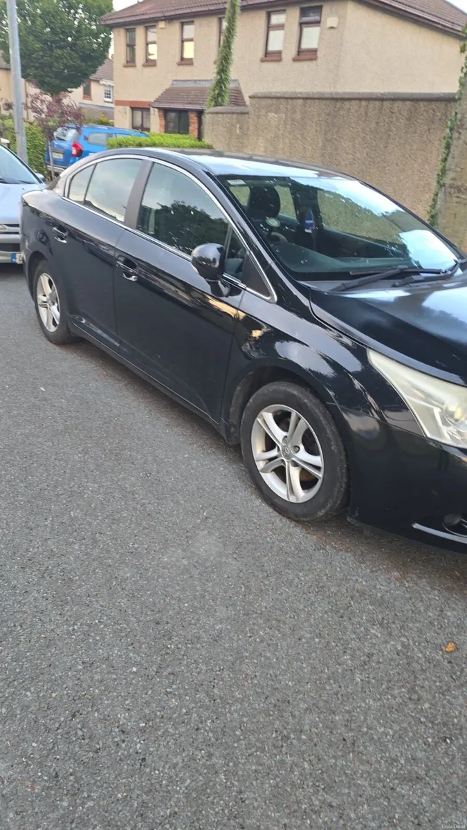 Toyota Avensis - Image 2