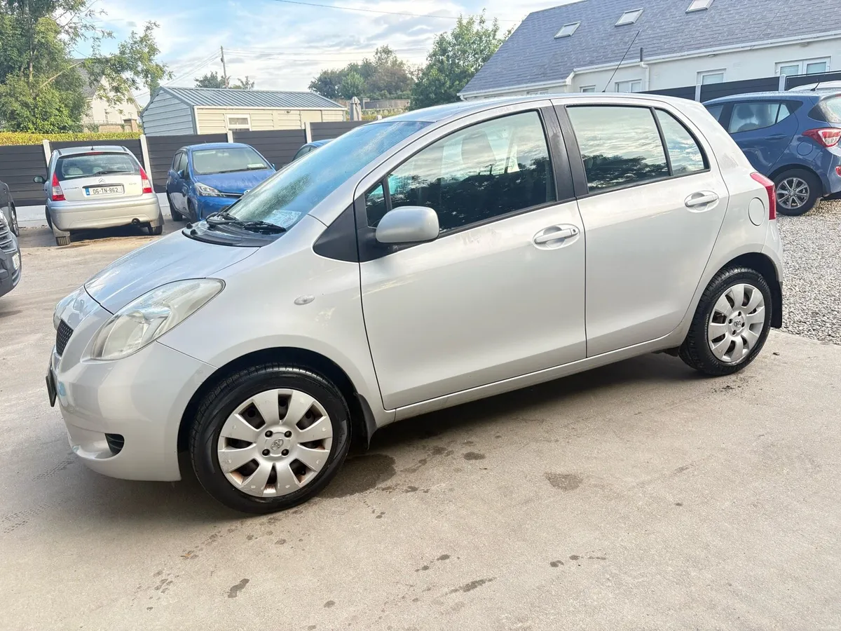 Toyota Yaris 1.0 Vvti 2008 - Image 5