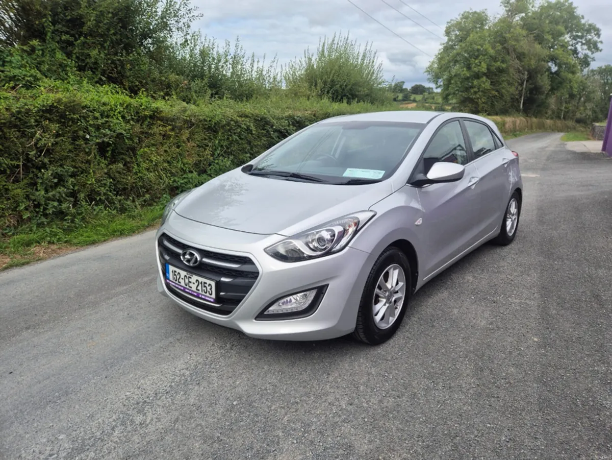 Hyundai i30 SE 110PS 5DR - Image 1