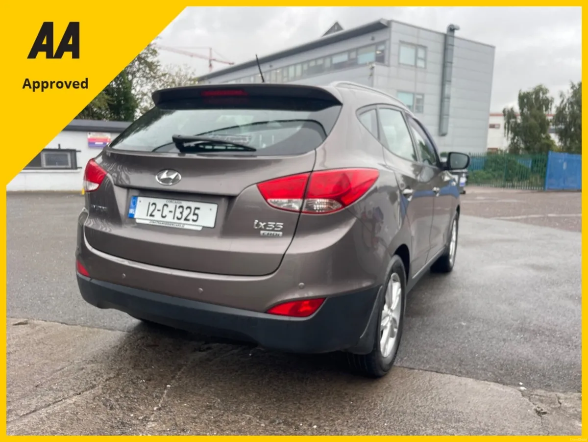 Hyundai ix35 1.7 5DR - Image 3