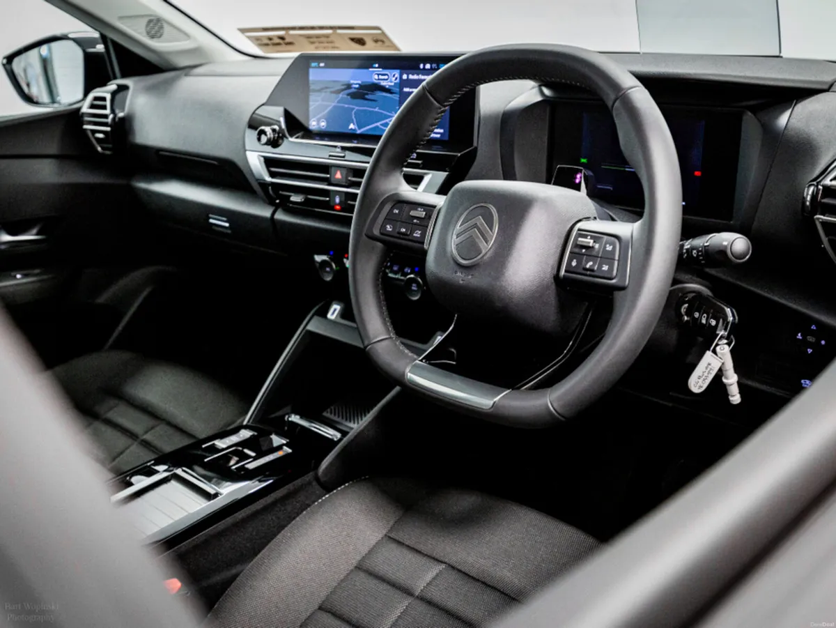 Citroen C4 Plus MHEV 48V Auto 145HP - Image 2