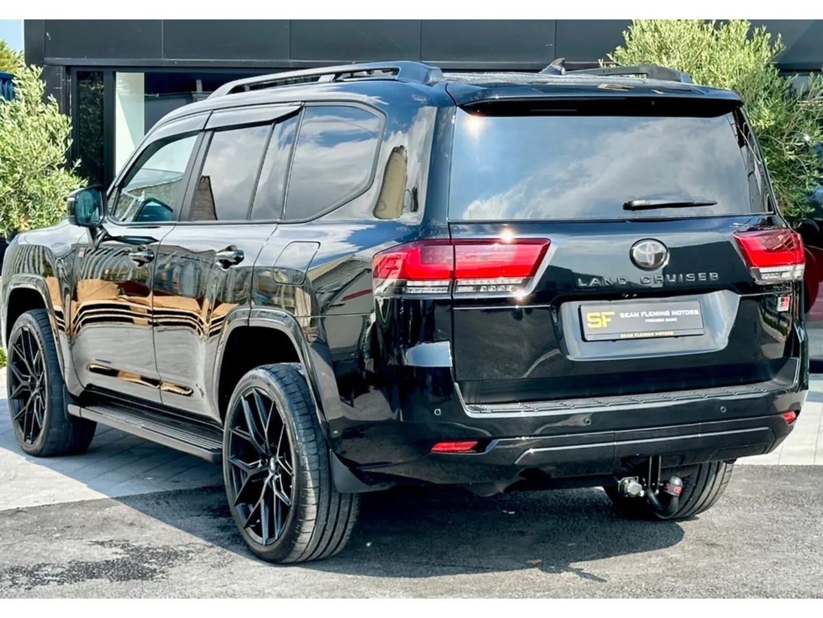 Toyota Land Cruiser GR Edition - Image 3
