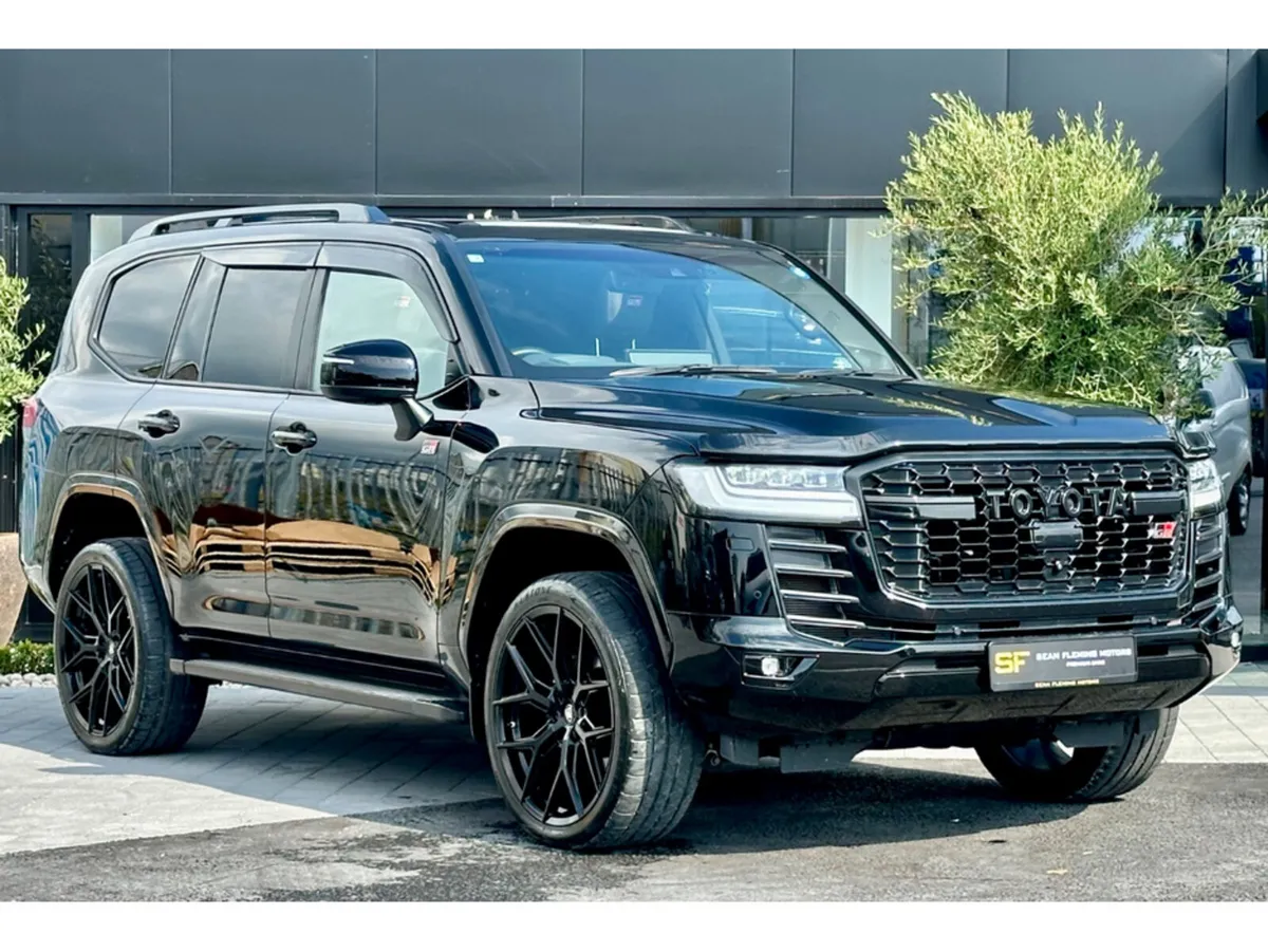 Toyota Land Cruiser GR Edition - Image 6