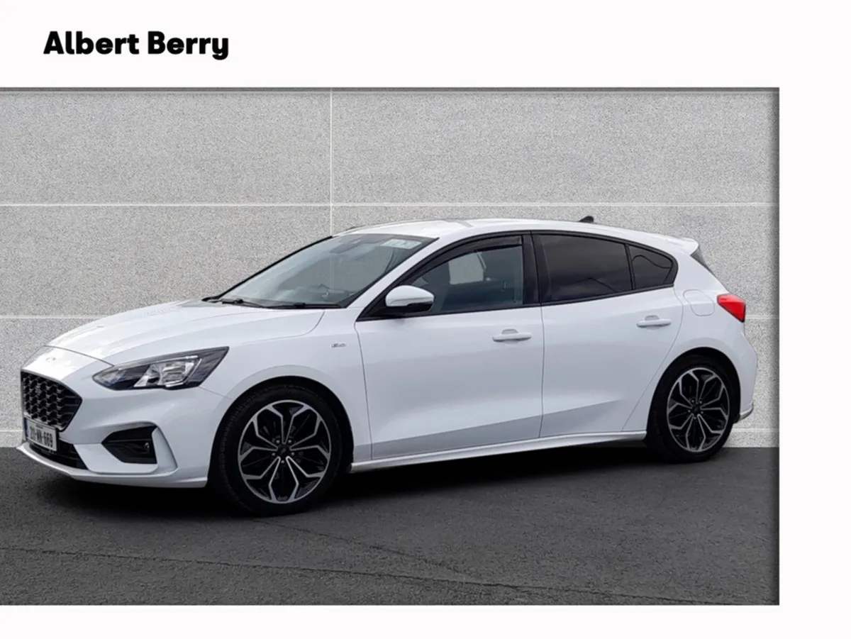 Ford Focus ST-LINE EDITION 5DR 1.5 TD 120 M6 - Image 3