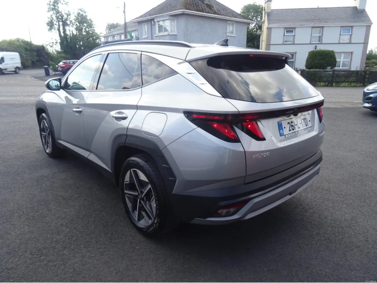 Hyundai Tucson EXECUTIVE 5DR - Image 5