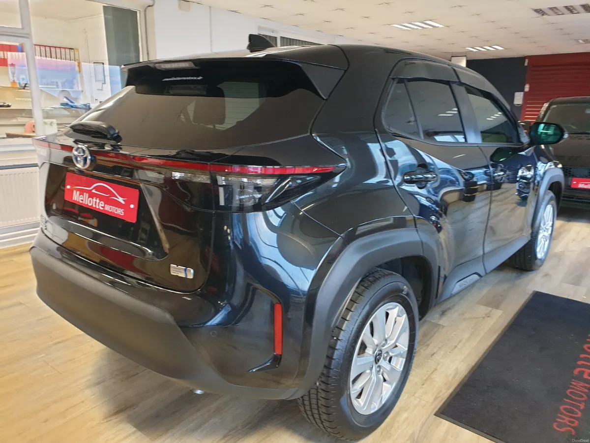 TOYOTA YARIS CROSS 1.5 HYBRID AUTO - Image 6