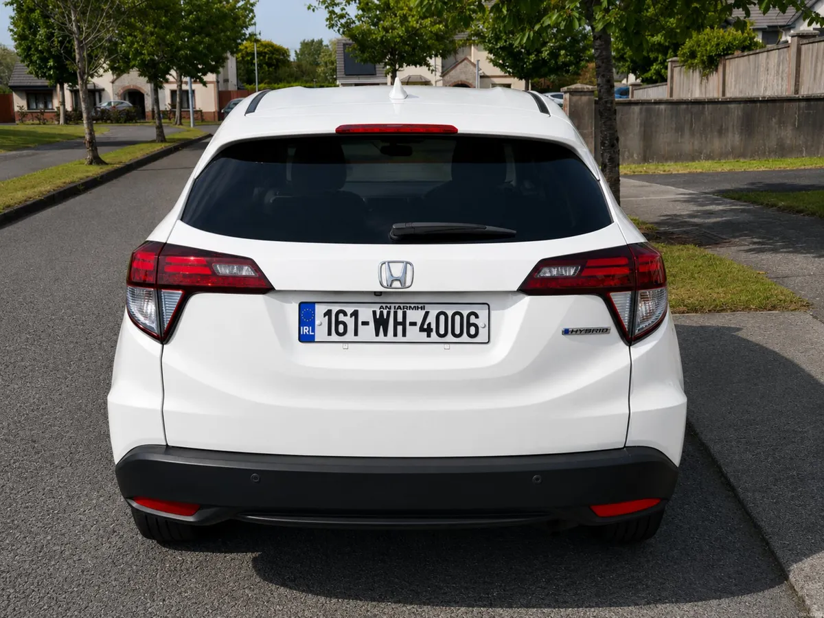 2016 Honda Vezel Automatic - Image 6