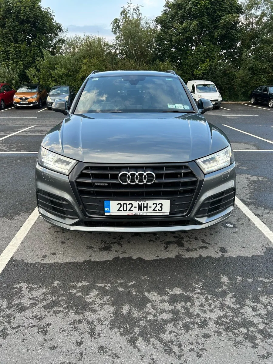Audi Q5 40 TDI Quattro S-Line Black Edition - Image 3