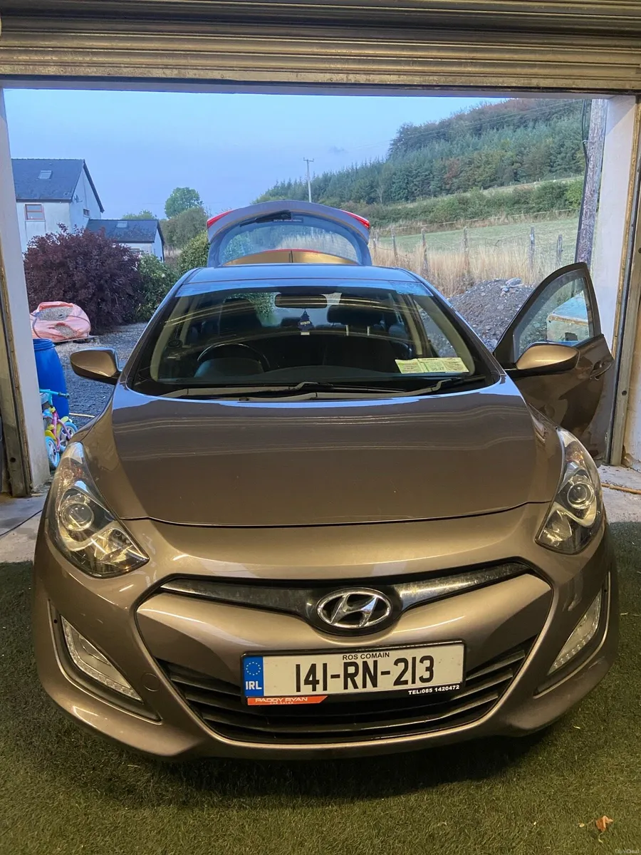 Hyundai i30 low mileage - Image 6