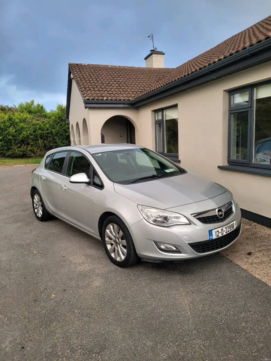Open astra low mileage - Image 1