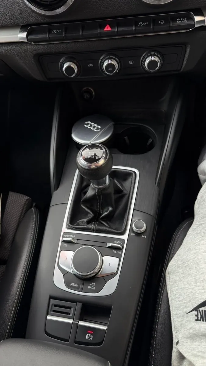 2017 Audi a3 S-line - Image 5