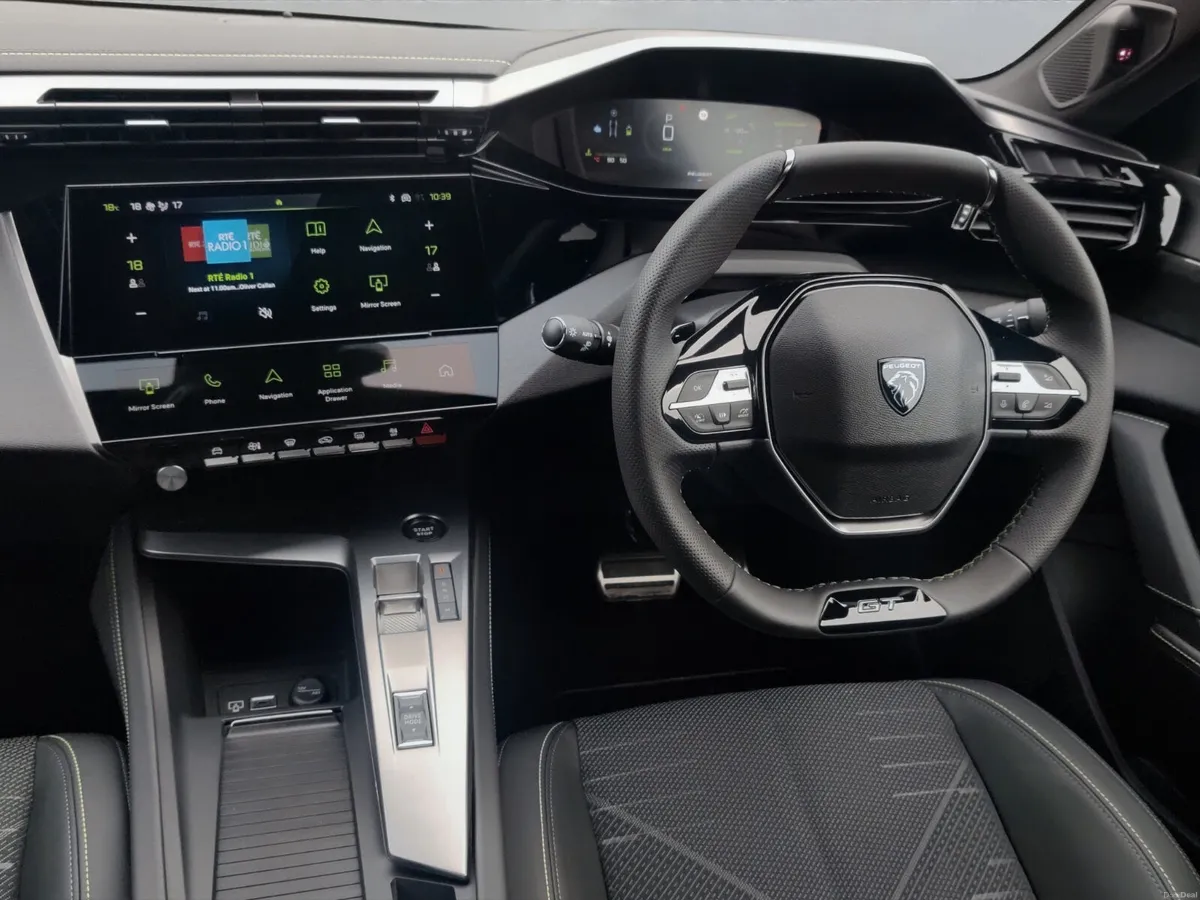 Peugeot 408 GT Hybrid - Image 2