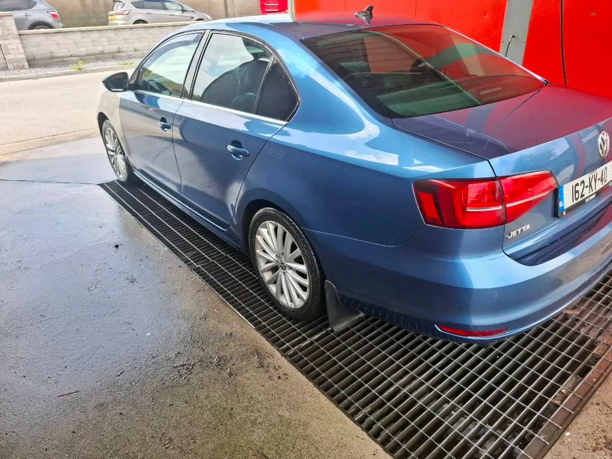 Volkswagon jetta 2.0 TDI Highline - Image 5