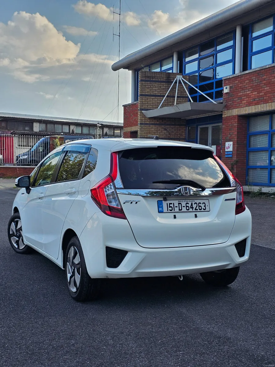 Honda Fit Hybrid Automatic  2015 - Image 4