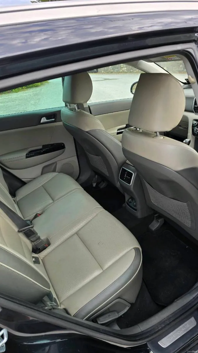 2018 Kia sportage Platinium 1.7 diesel manual - Image 4