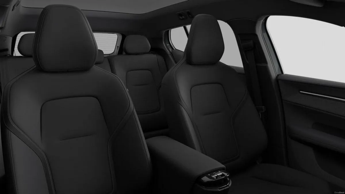 Volvo EX30 P5 ULTRA LONG RANGE *ORDER NOW* € PER W - Image 4