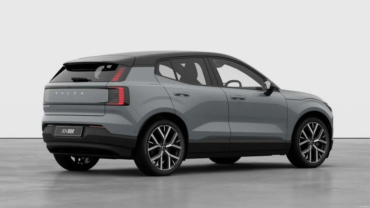 Volvo EX30 P5 ULTRA LONG RANGE *ORDER NOW* € PER W - Image 6