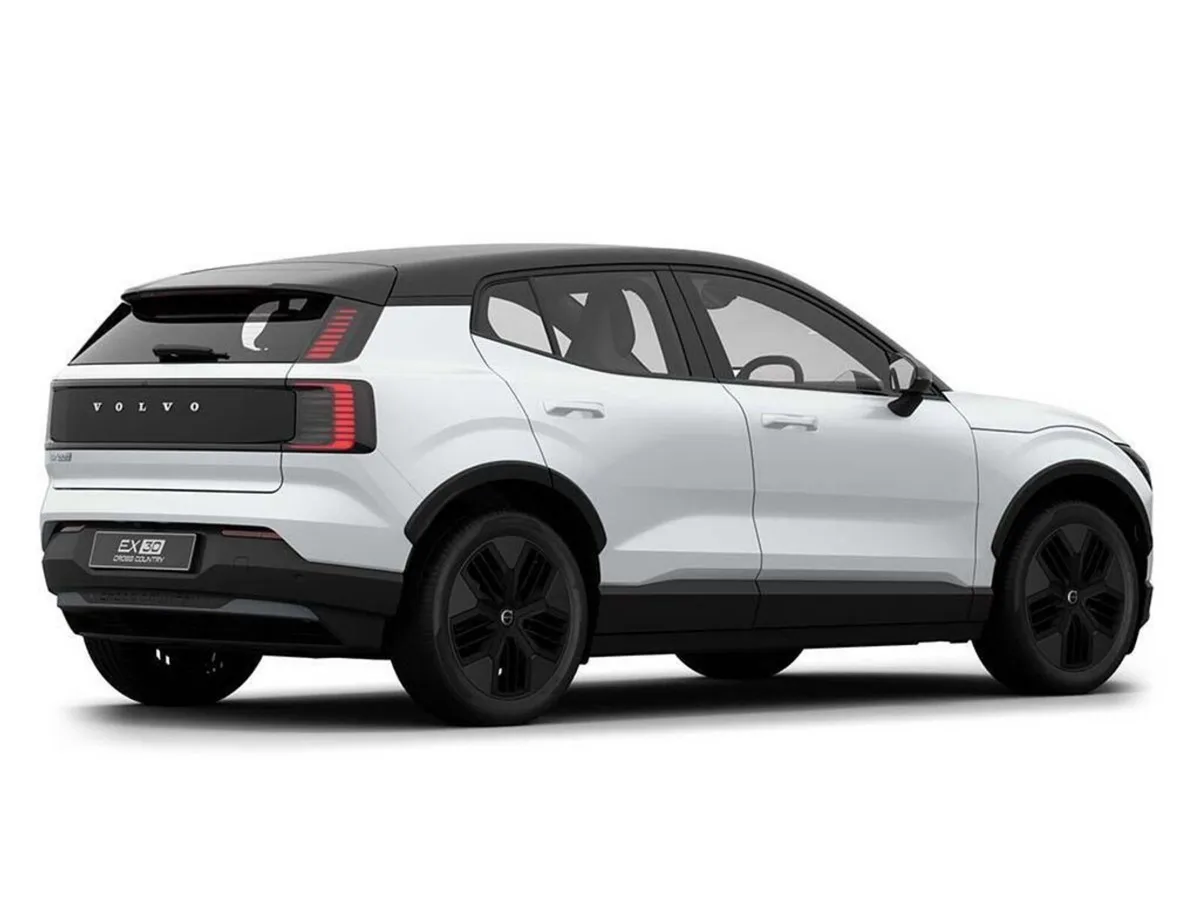 Volvo EX30 P5 ULTRA CROSS COUNTRY LONG RANGE *ORDE - Image 6