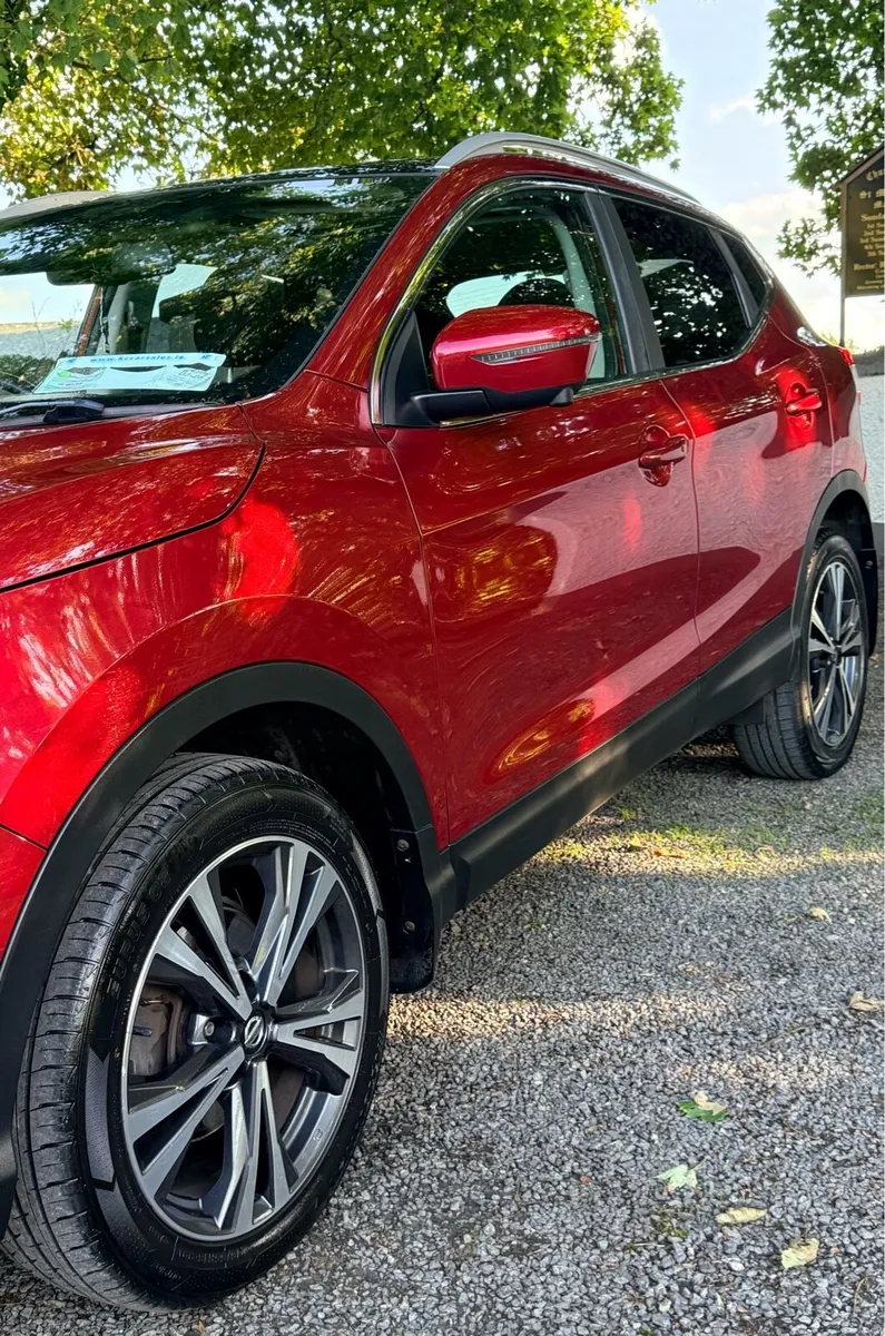 Nissan Qashqai 1.5 Diesel Premium spec - Image 4