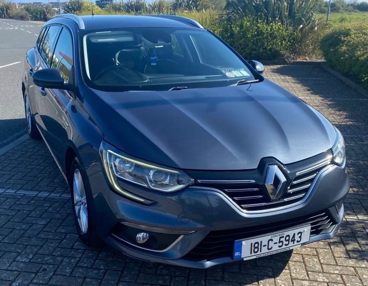 Renault Megane Tourer Dynamique Estate 2018 - Image 2