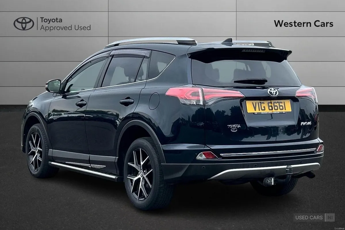 Toyota RAV4 2.0 D-4D Icon Euro 6 (s/s) 5dr (Safety - Image 4