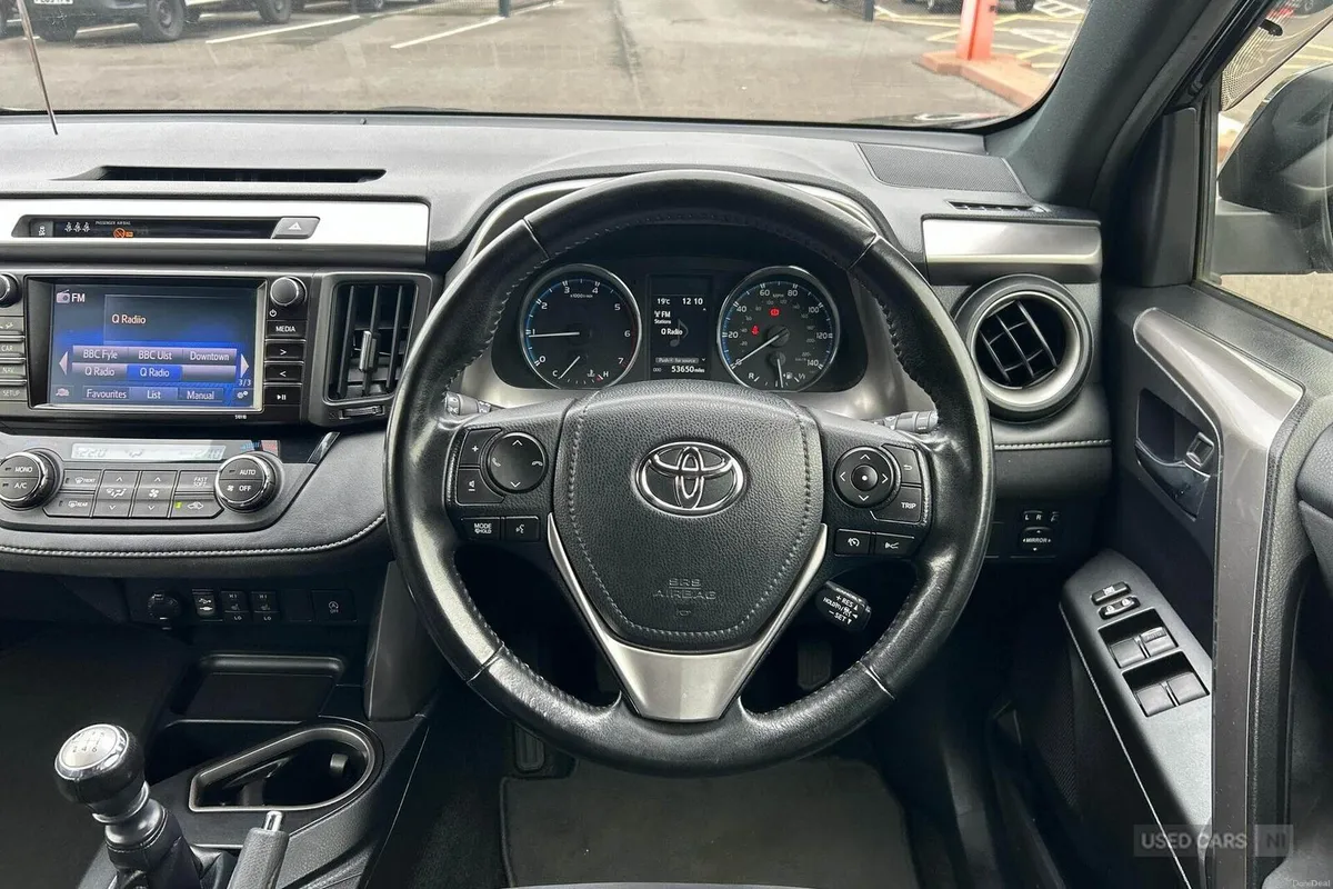 Toyota RAV4 2.0 D-4D Icon Euro 6 (s/s) 5dr (Safety - Image 6
