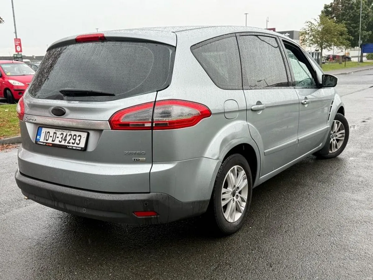 2010 Ford S-max low km 7 seater - Image 4
