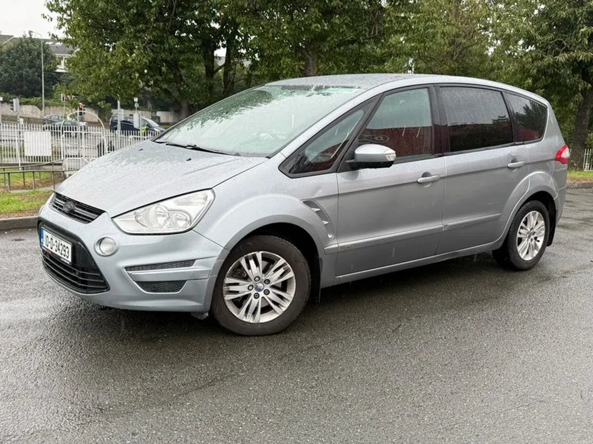 2010 Ford S-max low km 7 seater - Image 2