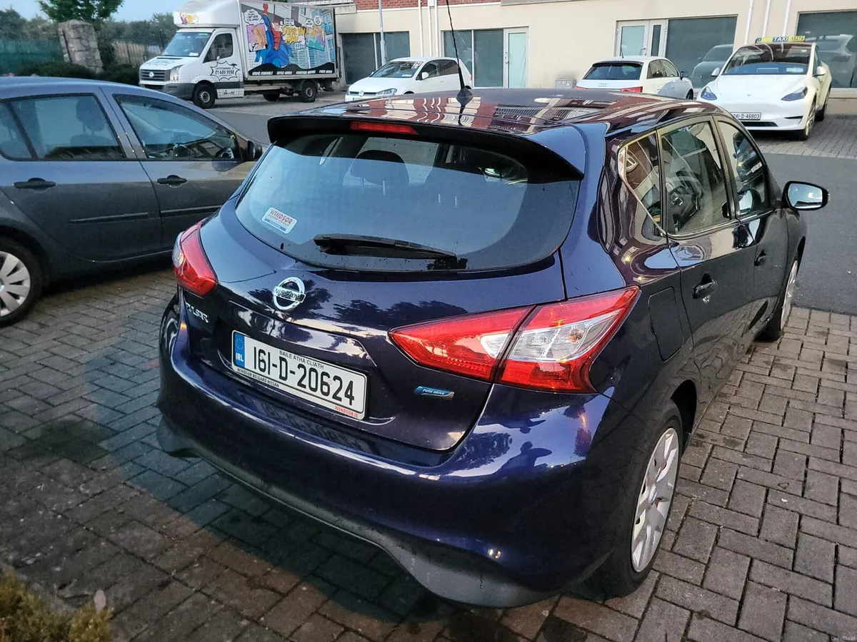 Car - Image 3