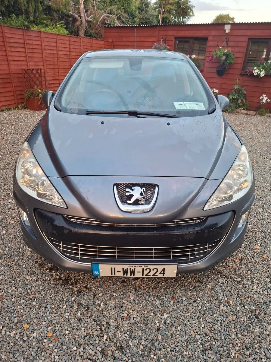 Peugeot 308 2011 - Image 2