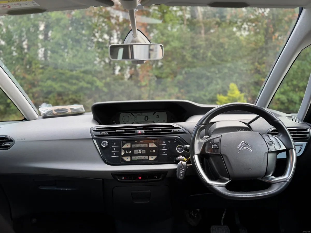 Citroen C4 2015 automatic - Image 6