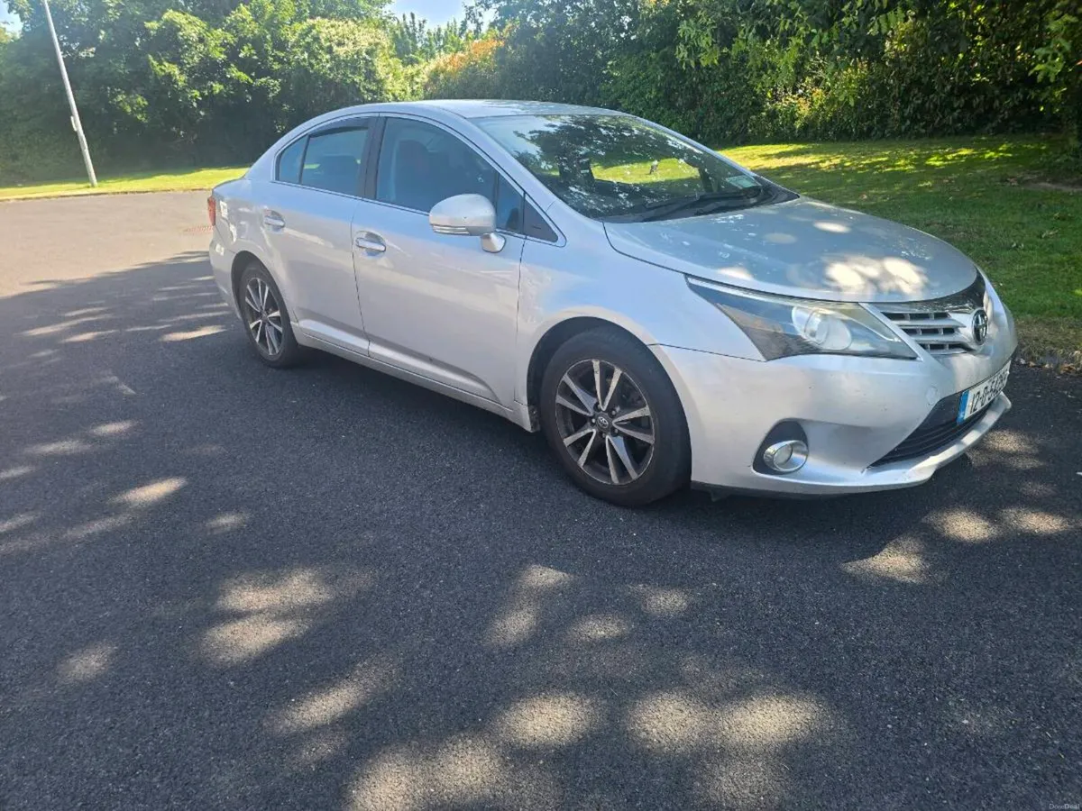 Toyota Avensis 2012 - Image 1