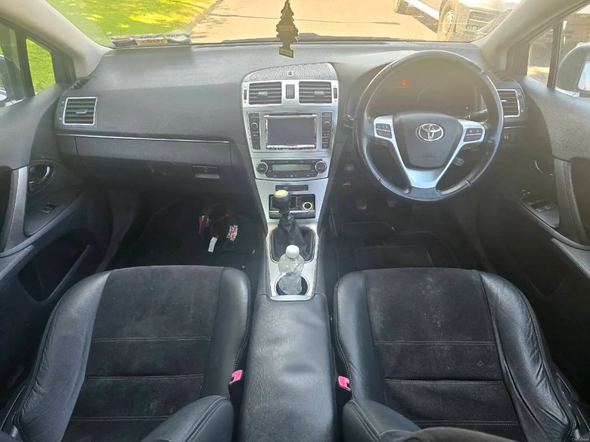 Toyota Avensis 2012 - Image 5