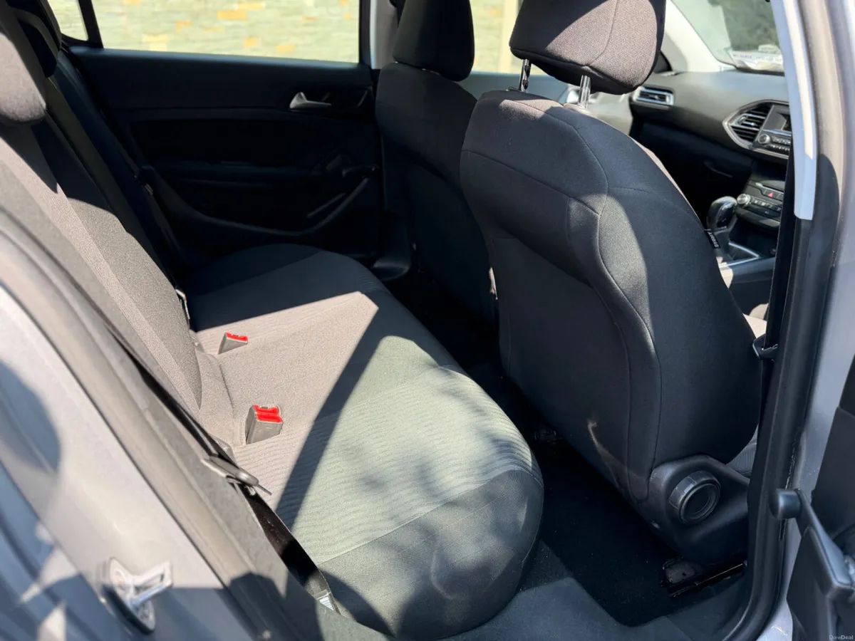 Peugeot 308 2015 - Image 4