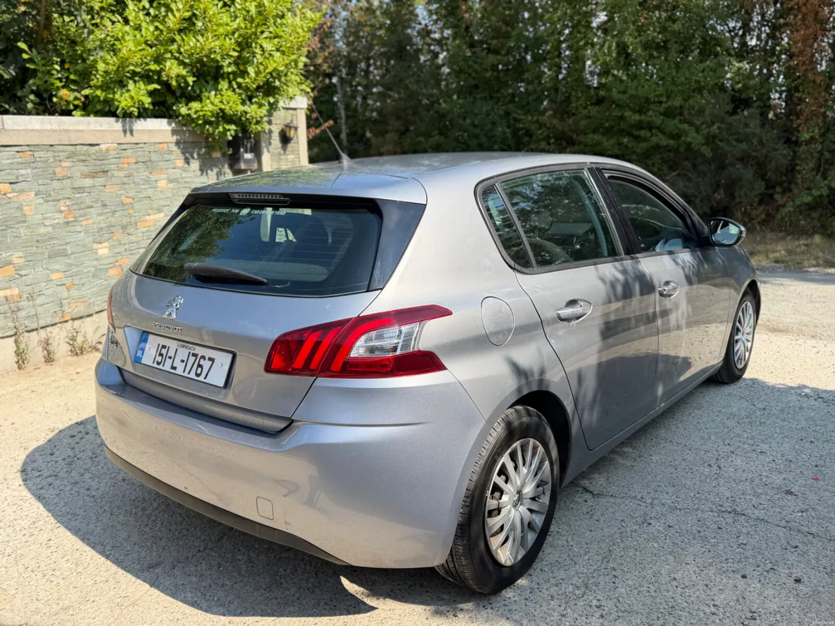 Peugeot 308 2015 - Image 2