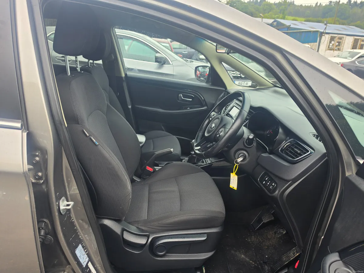 Kia Carens 2016 - Image 4