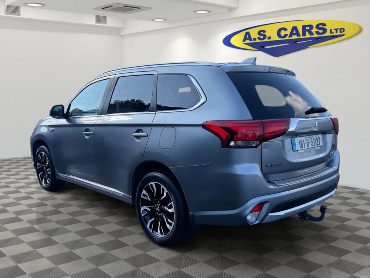 Mitsubishi Outlander 2.0 PHEV ** AUTOMATIC ** HALF - Image 5