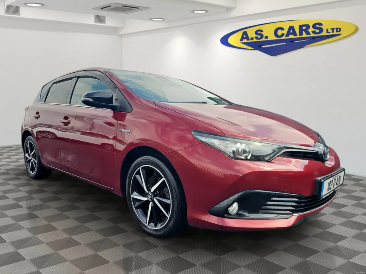Toyota Auris HYBRID LUNA SPORT AUTO 4DR - Image 2