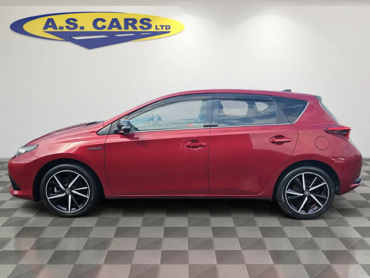 Toyota Auris HYBRID LUNA SPORT AUTO 4DR - Image 6