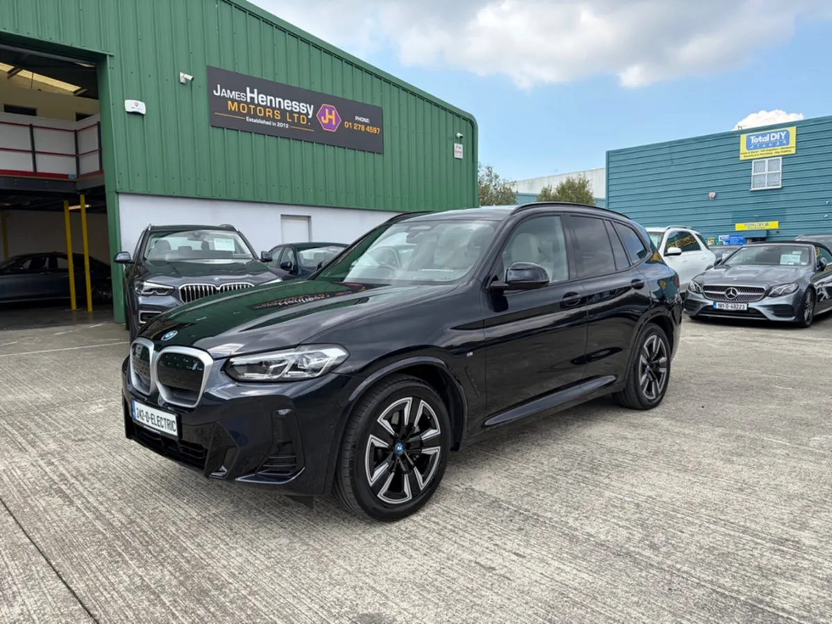 BMW iX3 M-SPORT CARBON BLACK WITH OYSTER LEATHER - Image 1