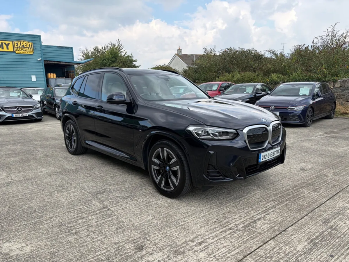 BMW iX3 M-SPORT CARBON BLACK WITH OYSTER LEATHER - Image 2