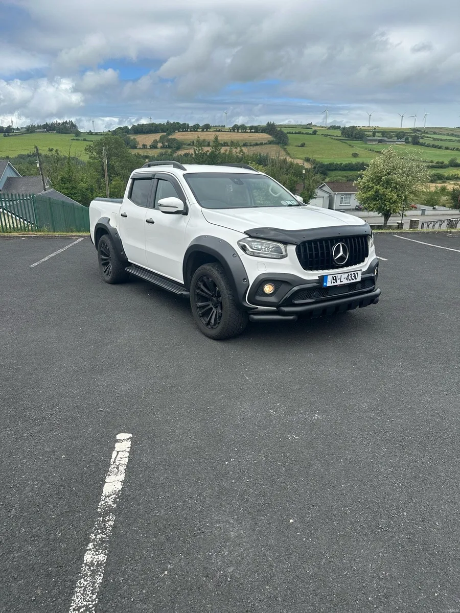 Mercedes - Image 1