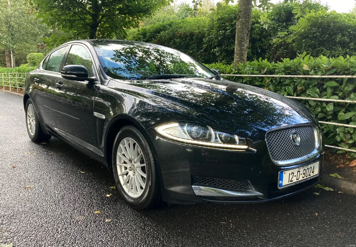 Jaguar XF 2.2D Automatic Deluxe HSE Edition 170Bhp - Image 2